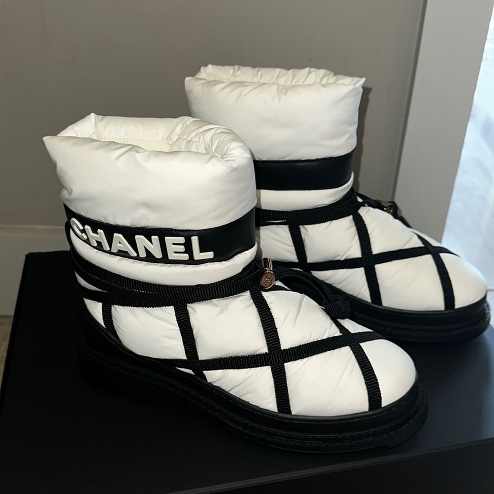 Chanel Winter nylon Booties perfect 🎁🎁🎁🎁 - Picture 3 of 8